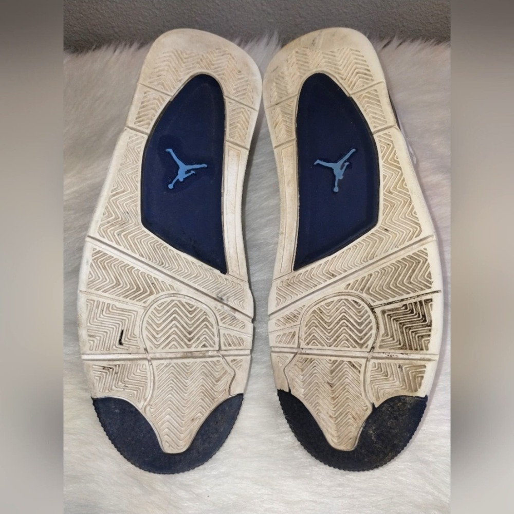 Jordan 4 Retro LS "Legend Blue"  color Blue/White size 13 - Picture 2 of 12